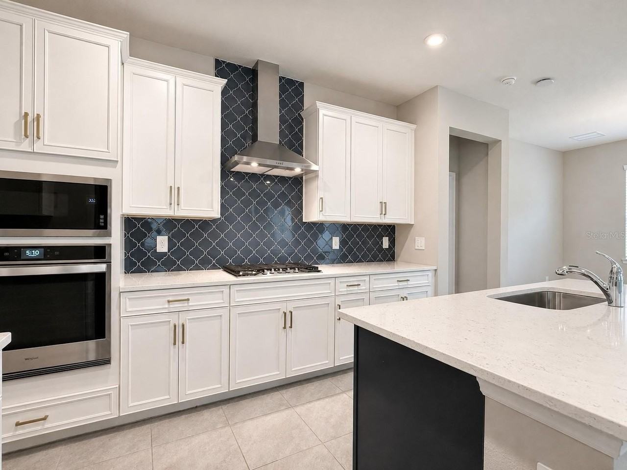 851 Vineyard Ridge Rd - Photo 3 of 30