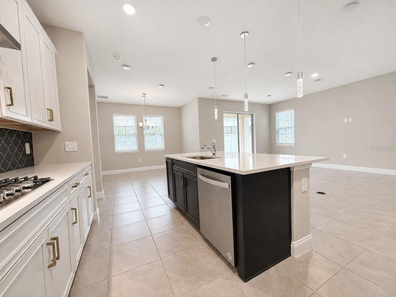 851 Vineyard Ridge Rd - Photo 5 of 30