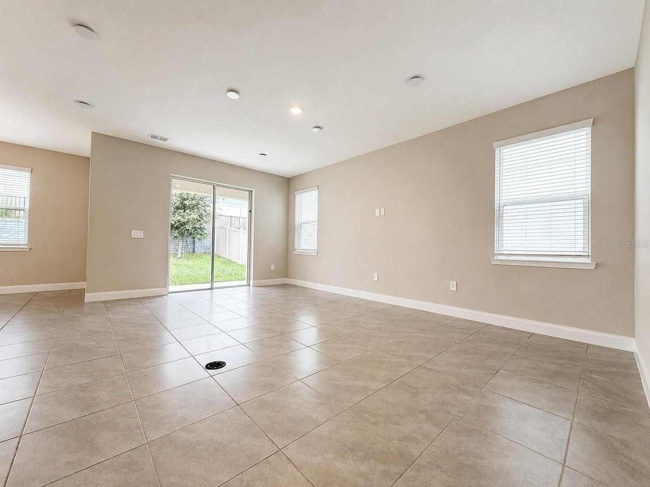 851 Vineyard Ridge Rd - Photo 7 of 30