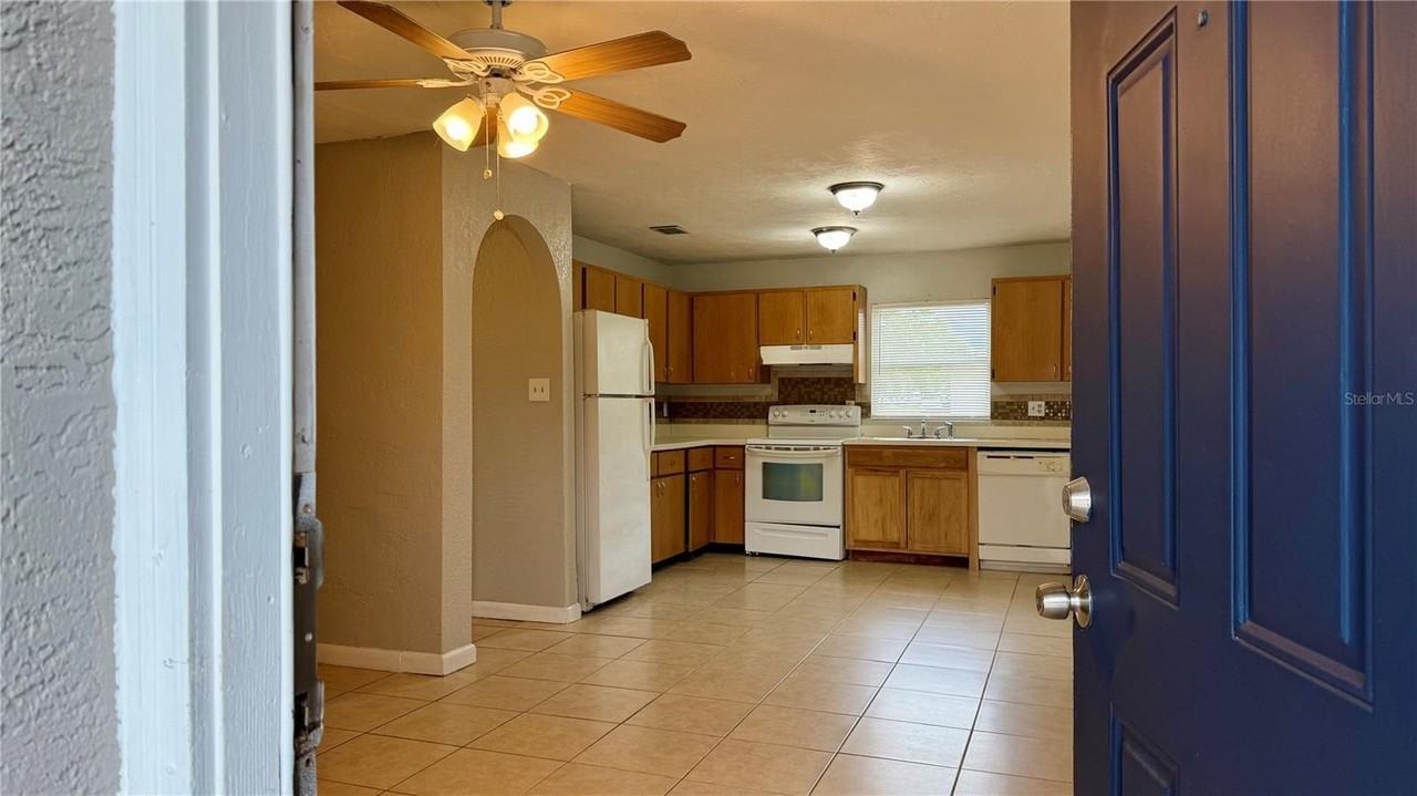 1907 Park Manor Dr - Photo 2 of 30