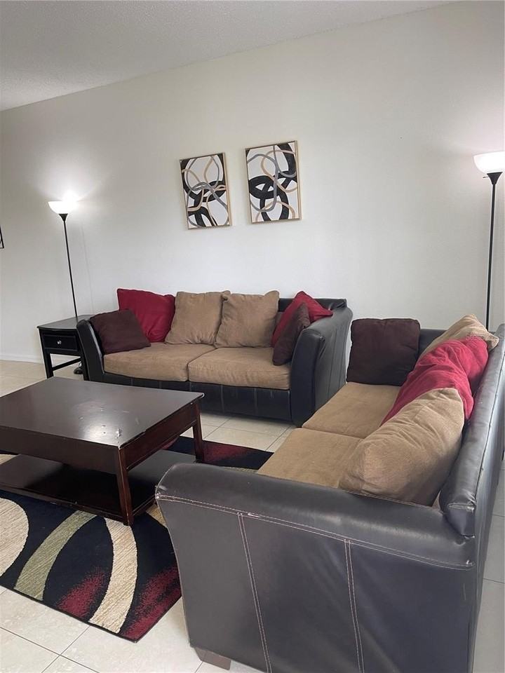 3157 Sun Lake Ct #A - Photo 6 of 29