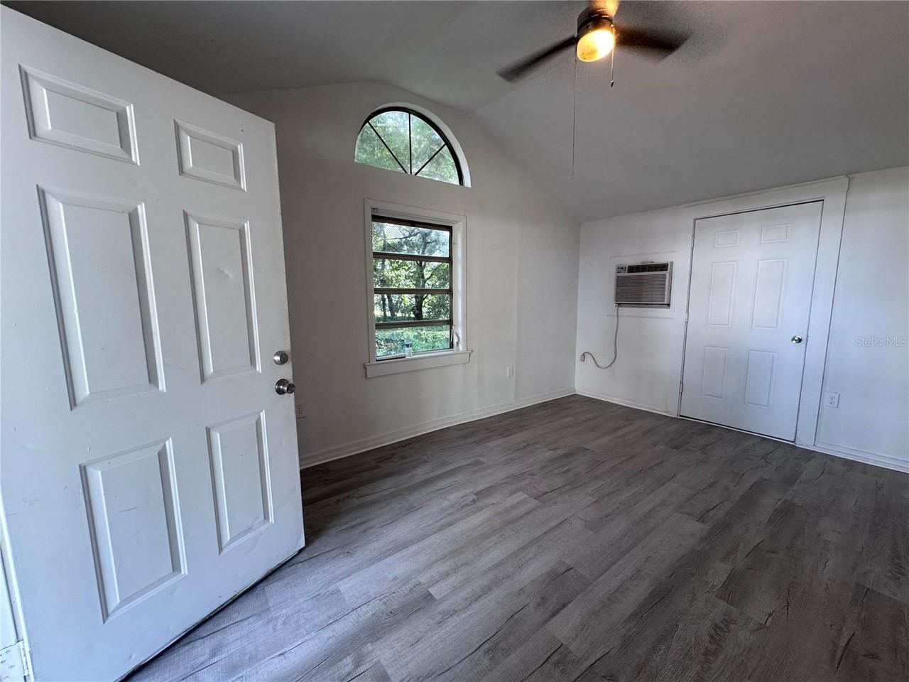 58 Mileham Dr - Photo 4 of 12