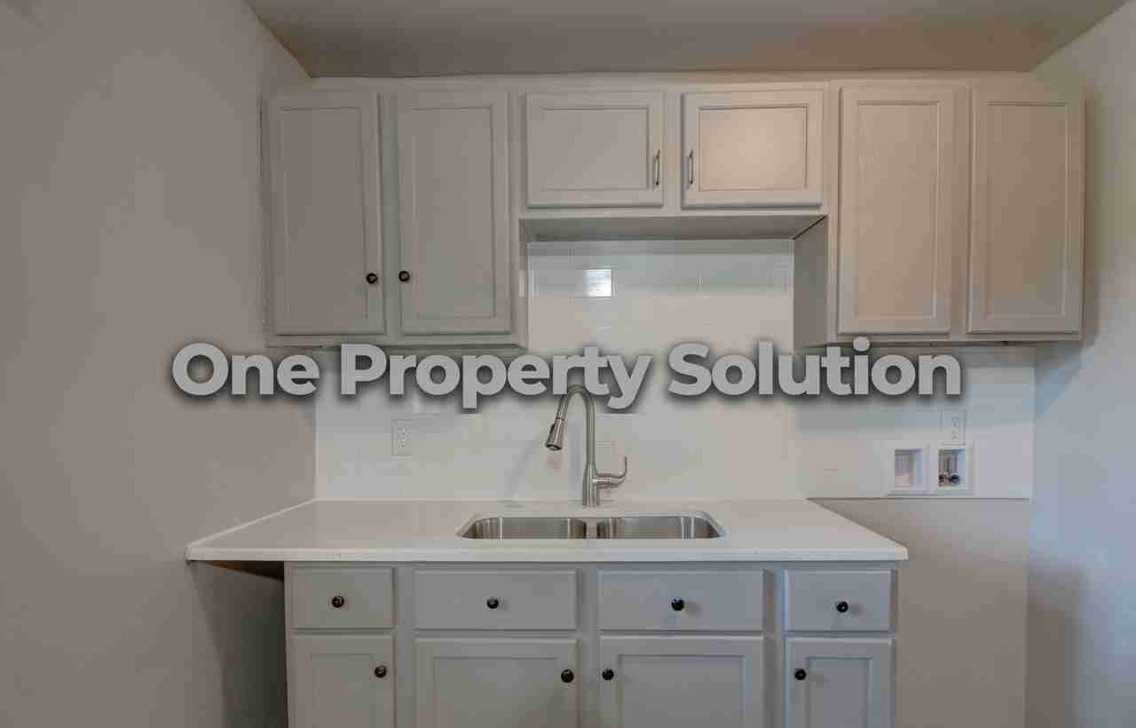 1151 Decatur St #1 - Photo 7 of 18