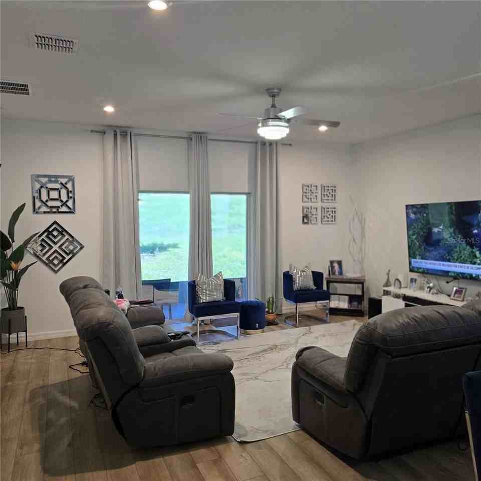 33259 Country House Dr - Photo 4 of 15