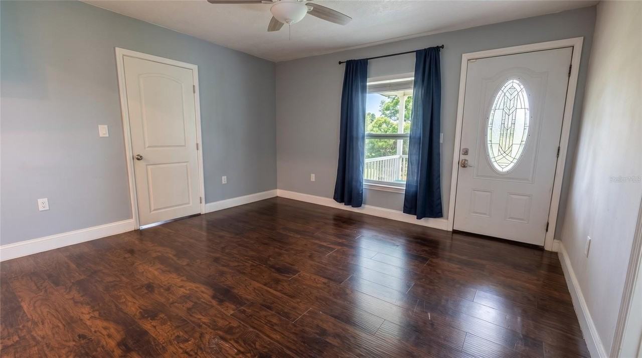 710 Kentucky Ave - Photo 4 of 20