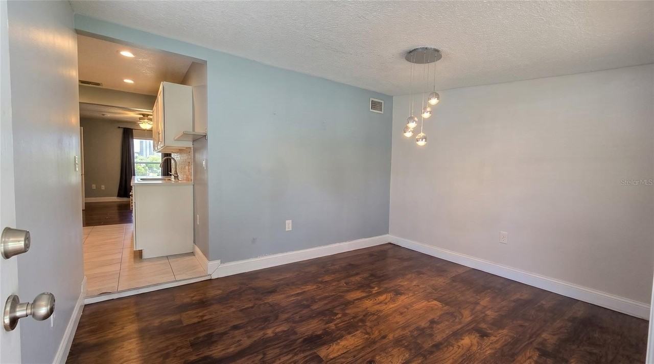 710 Kentucky Ave - Photo 6 of 20