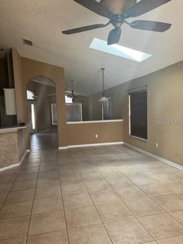 2661 Runyon Cir - Photo 4 of 12