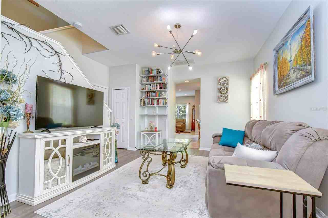 17436 Stinchar Dr - Photo 5 of 37