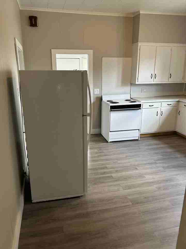 301 N 10th St - Photo 3 of 10