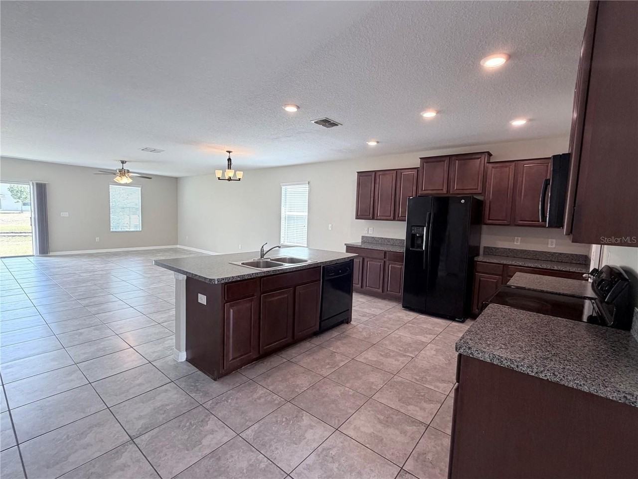 10013 Crested Fringe Dr - Photo 5 of 24