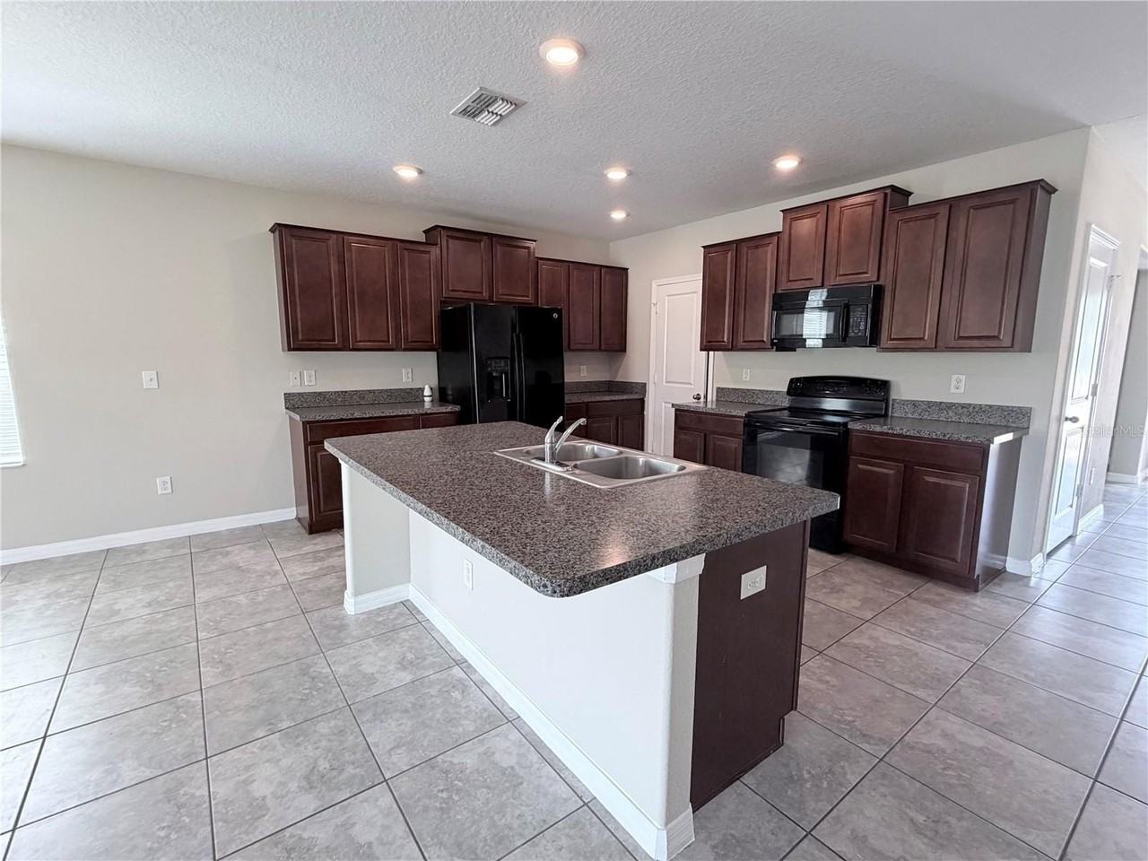 10013 Crested Fringe Dr - Photo 7 of 24