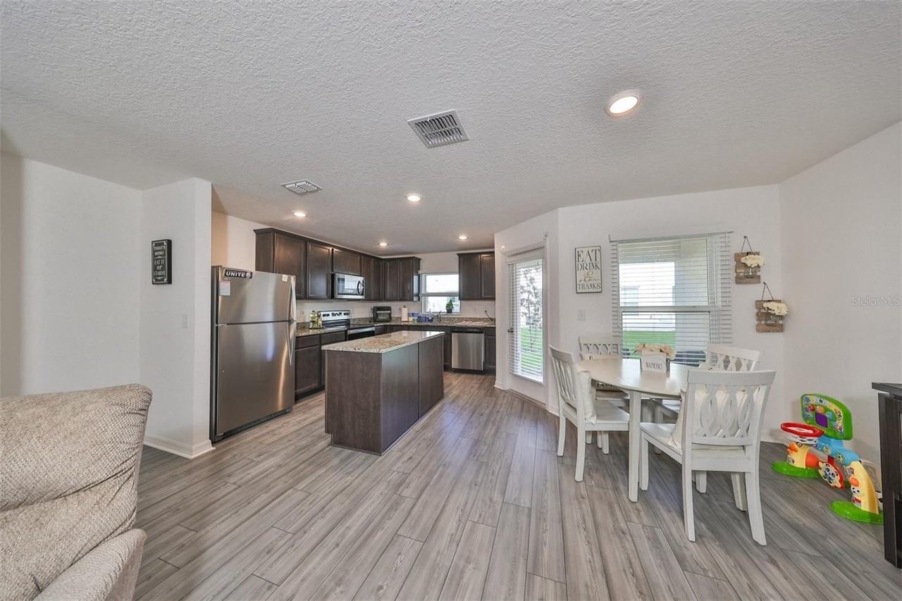 5311 New Friendship Pl - Photo 3 of 35