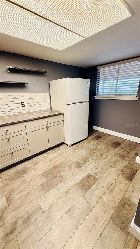 6310 Newtown Cir #10C1 - Photo 4 of 25