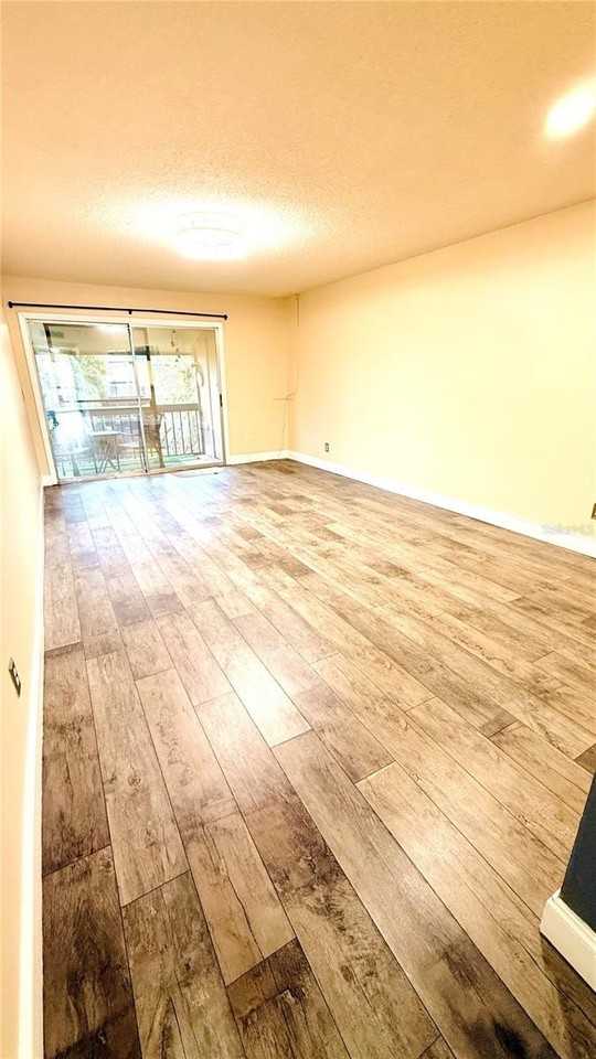 6310 Newtown Cir #10C1 - Photo 5 of 25