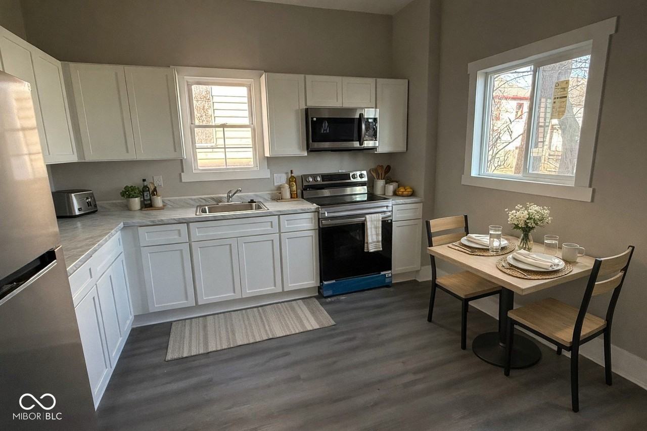 2421 N Capitol Ave - Photo 4 of 11