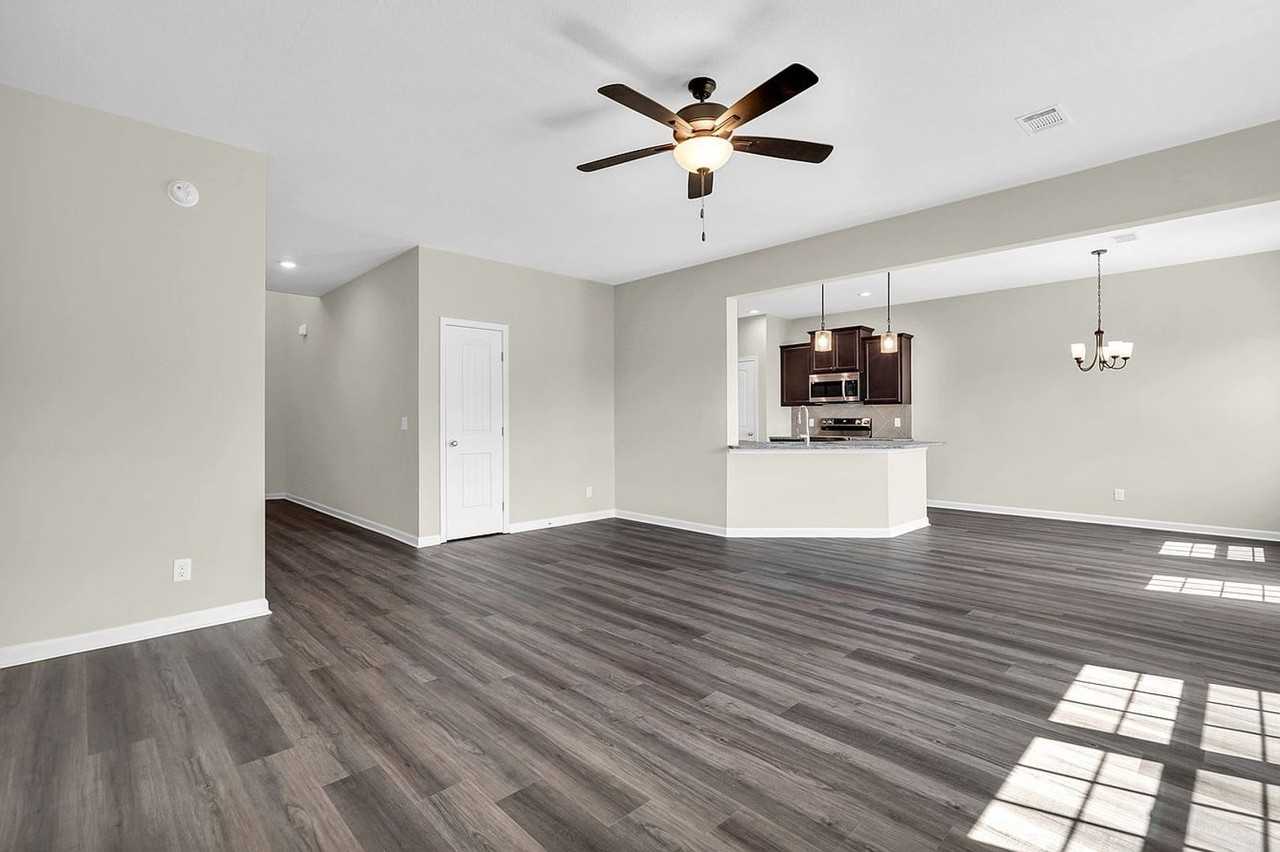 200 Alcove Ct - Photo 5 of 27