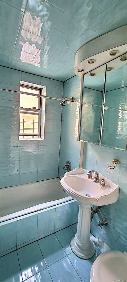 6535 Yellowstone Blvd #1D - Photo 7 of 13