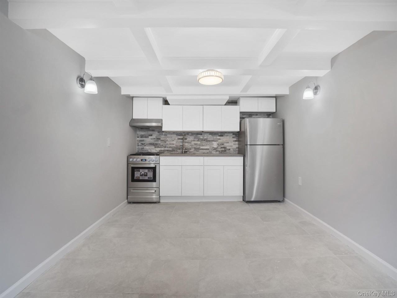 169 E Santa Barbara Rd - Photo 3 of 9
