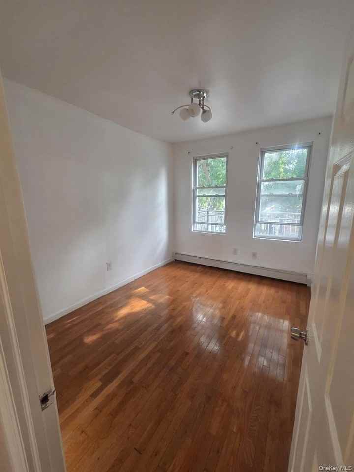 3223 96th St #2F - Photo 6 of 14