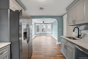 featured image of 143 Chatterton Pkwy #2ndFL
