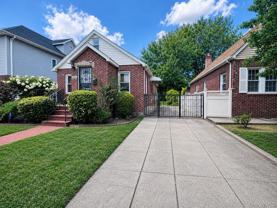 4948 Utopia Pkwy - Photo 1 of 1