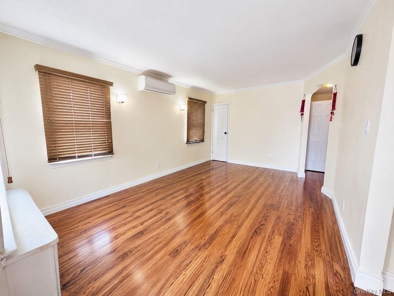 4948 Utopia Pkwy - Photo 2 of 9