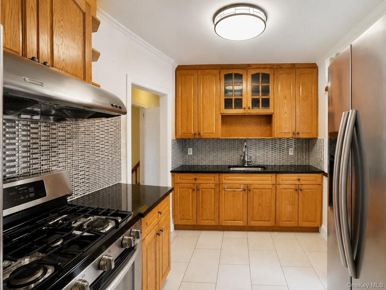 4948 Utopia Pkwy - Photo 4 of 9