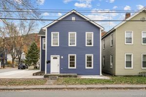 featured image of 175 W Main St #1