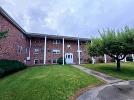 featured image of 89 Pleasant St #C1
