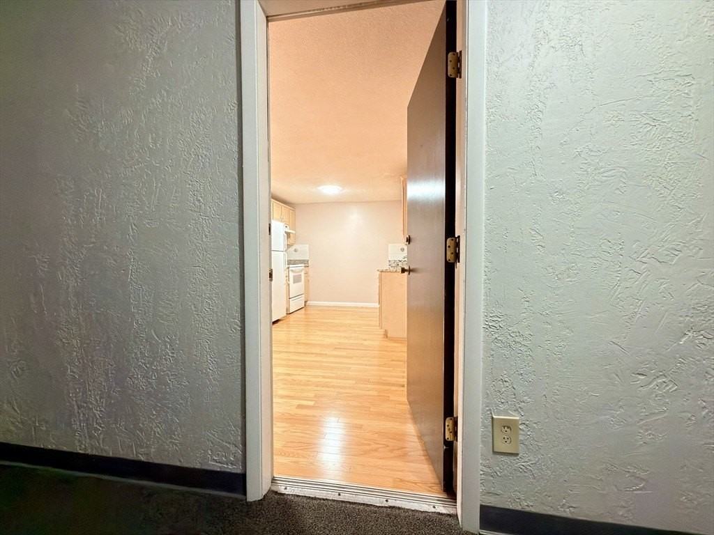 89 Pleasant St #C1 - Photo 3 of 27