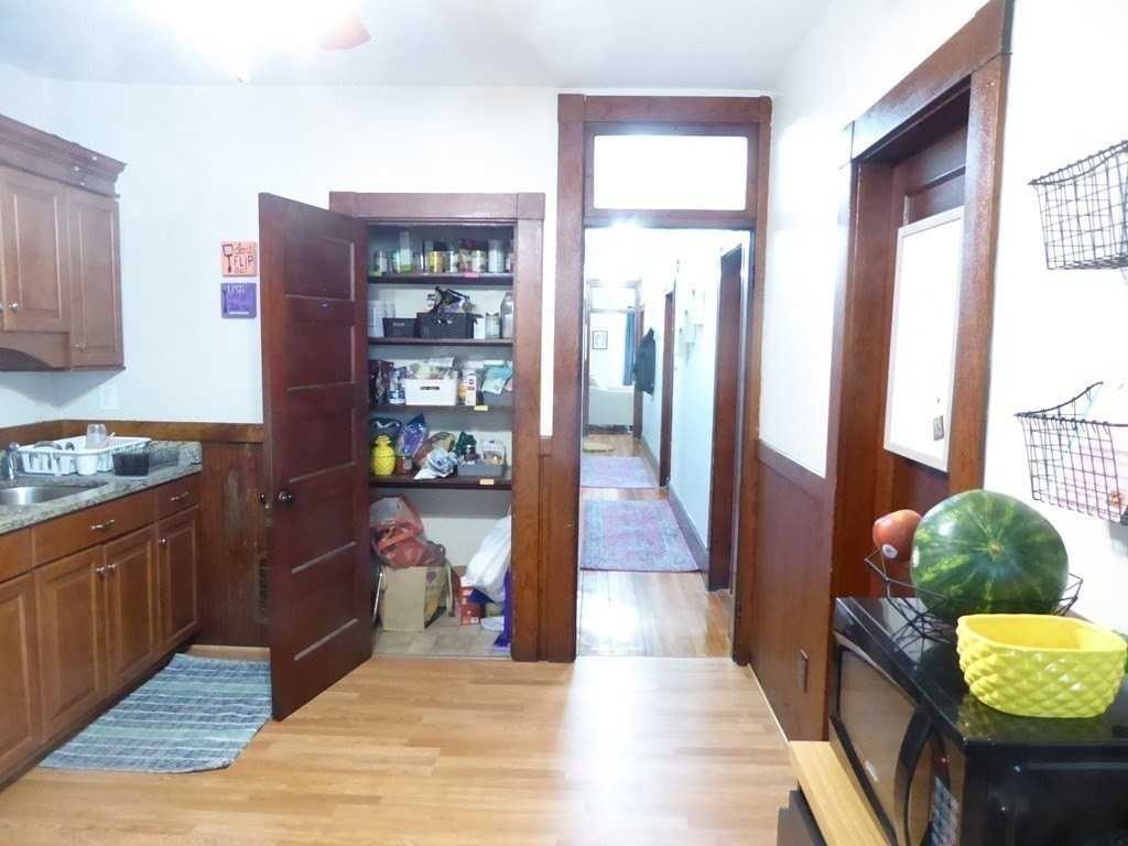844 E 5th St #2 - Photo 2 of 8