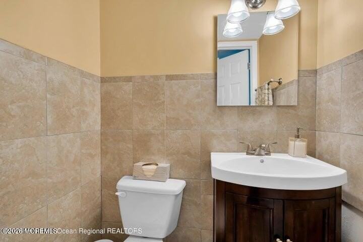 153 Governors Rd - Photo 4 of 10