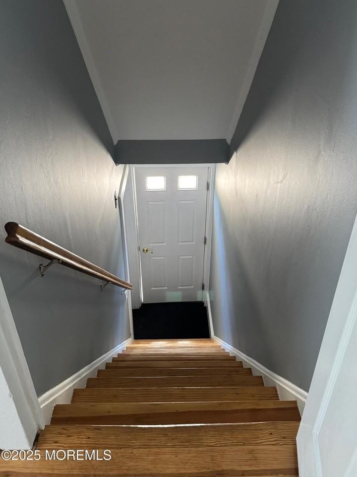 606 Ocean Rd #REAR - Photo 2 of 20