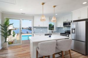 featured image of 1345 Bay Ave
