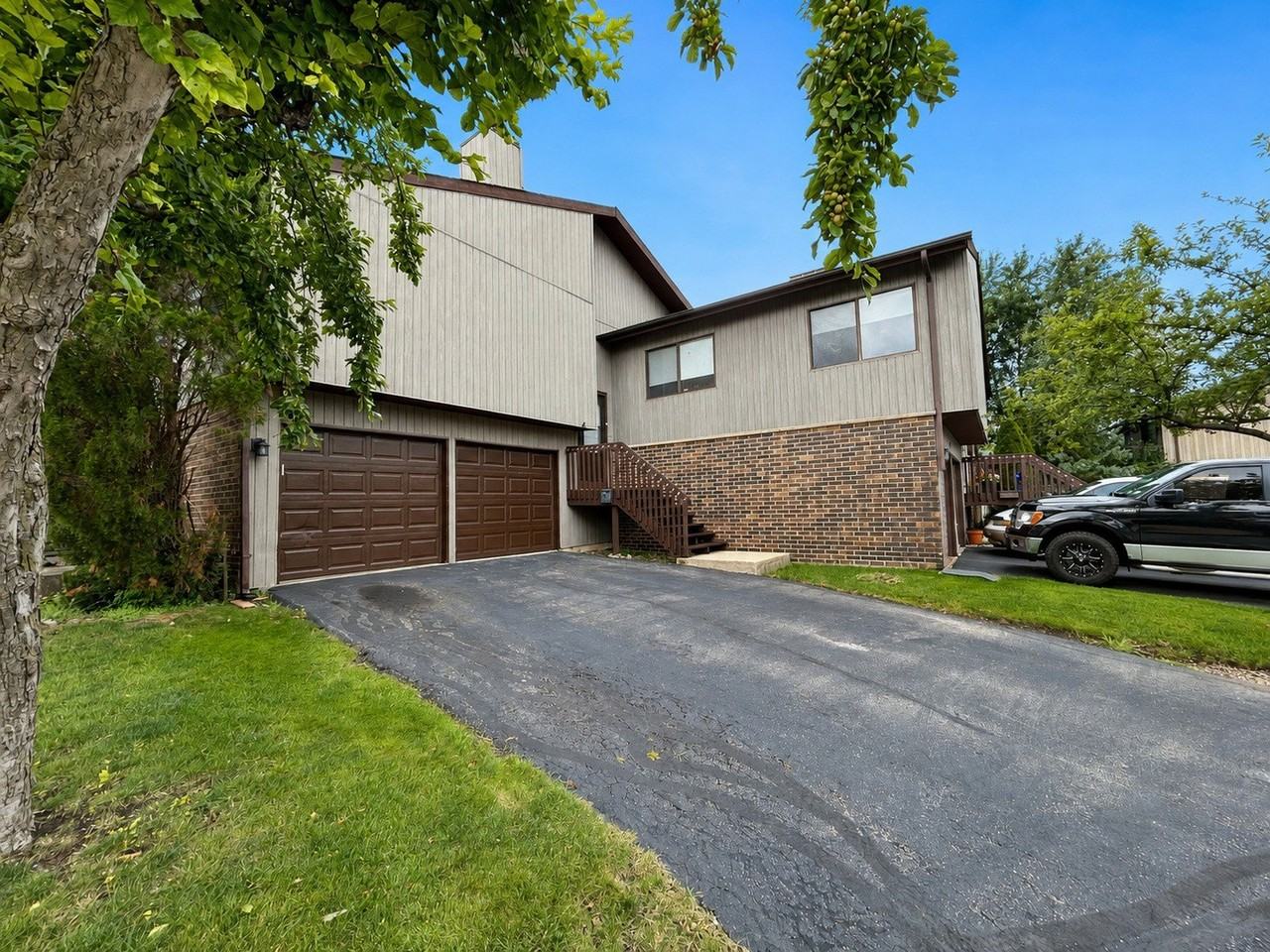 56 Century Dr - Photo 3 of 28