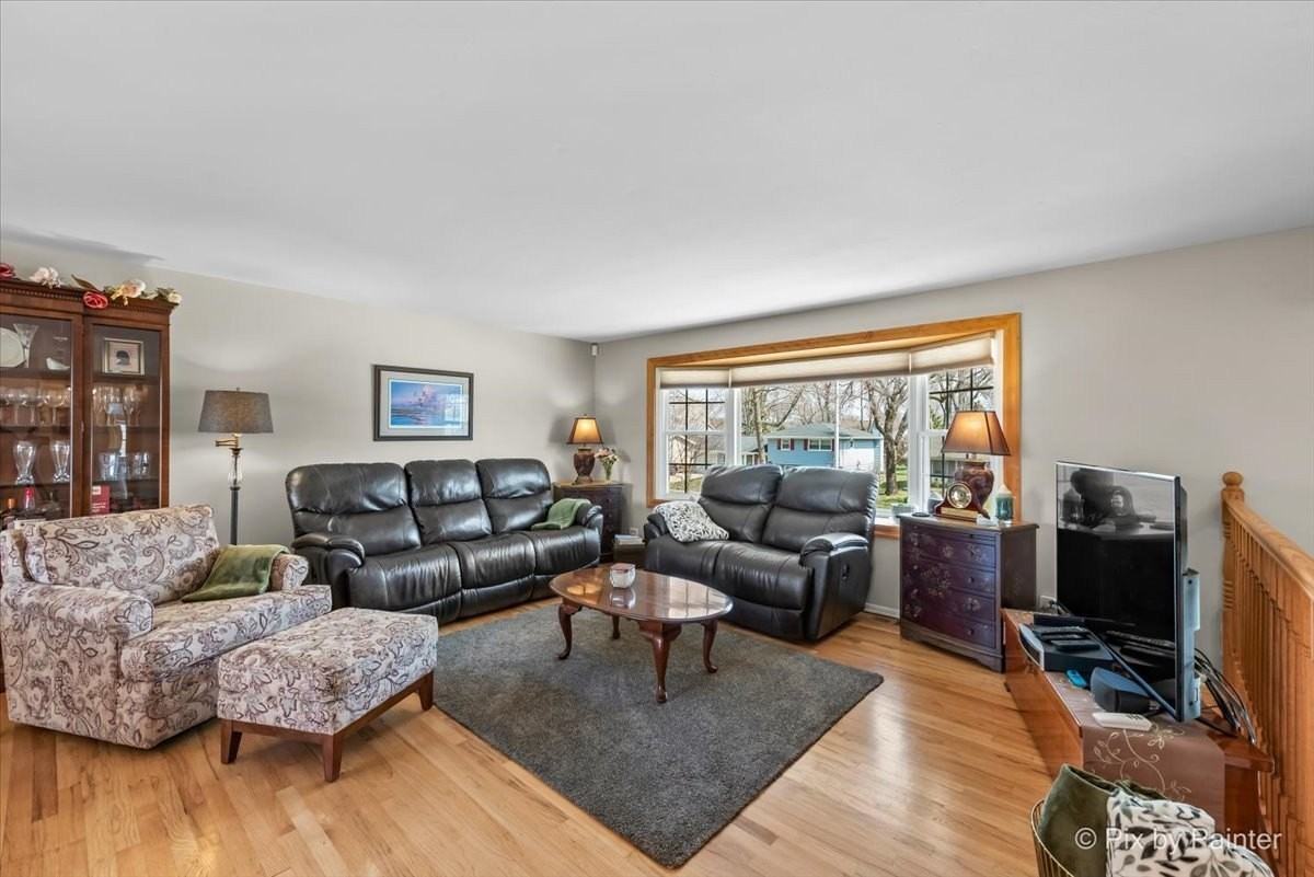 930 Cornell Ln - Photo 7 of 32