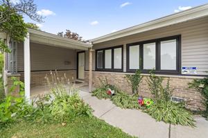 featured image of 109 Landmeier Rd