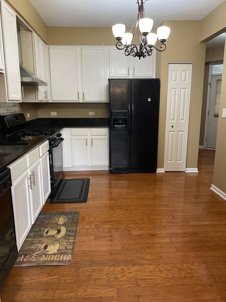 2824 White Thorn Cir - Photo 6 of 28