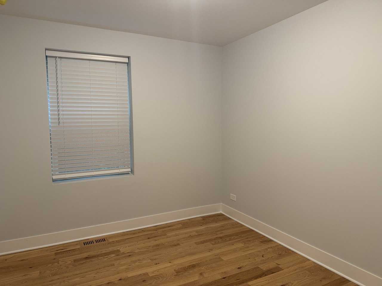 1014 S Humphrey Ave #1N - Photo 4 of 6