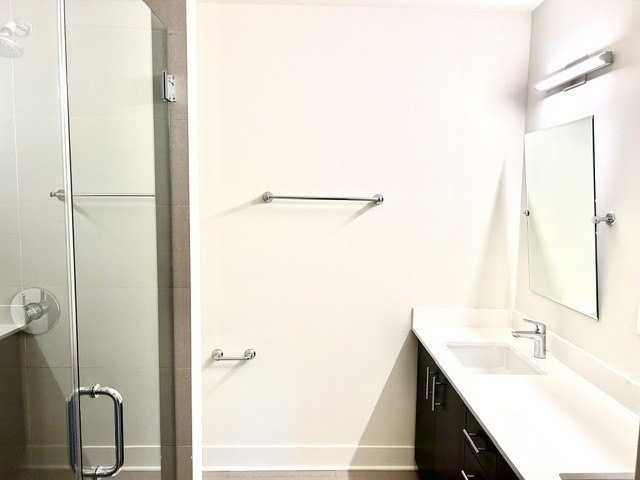 1418 W Addison St #102 - Photo 5 of 9