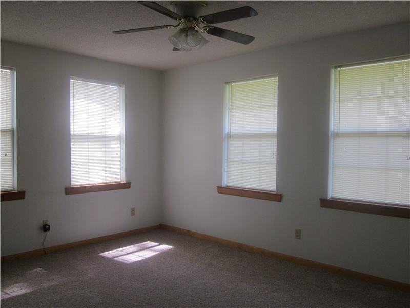 1112 Dean Forest Rd - Photo 7 of 26