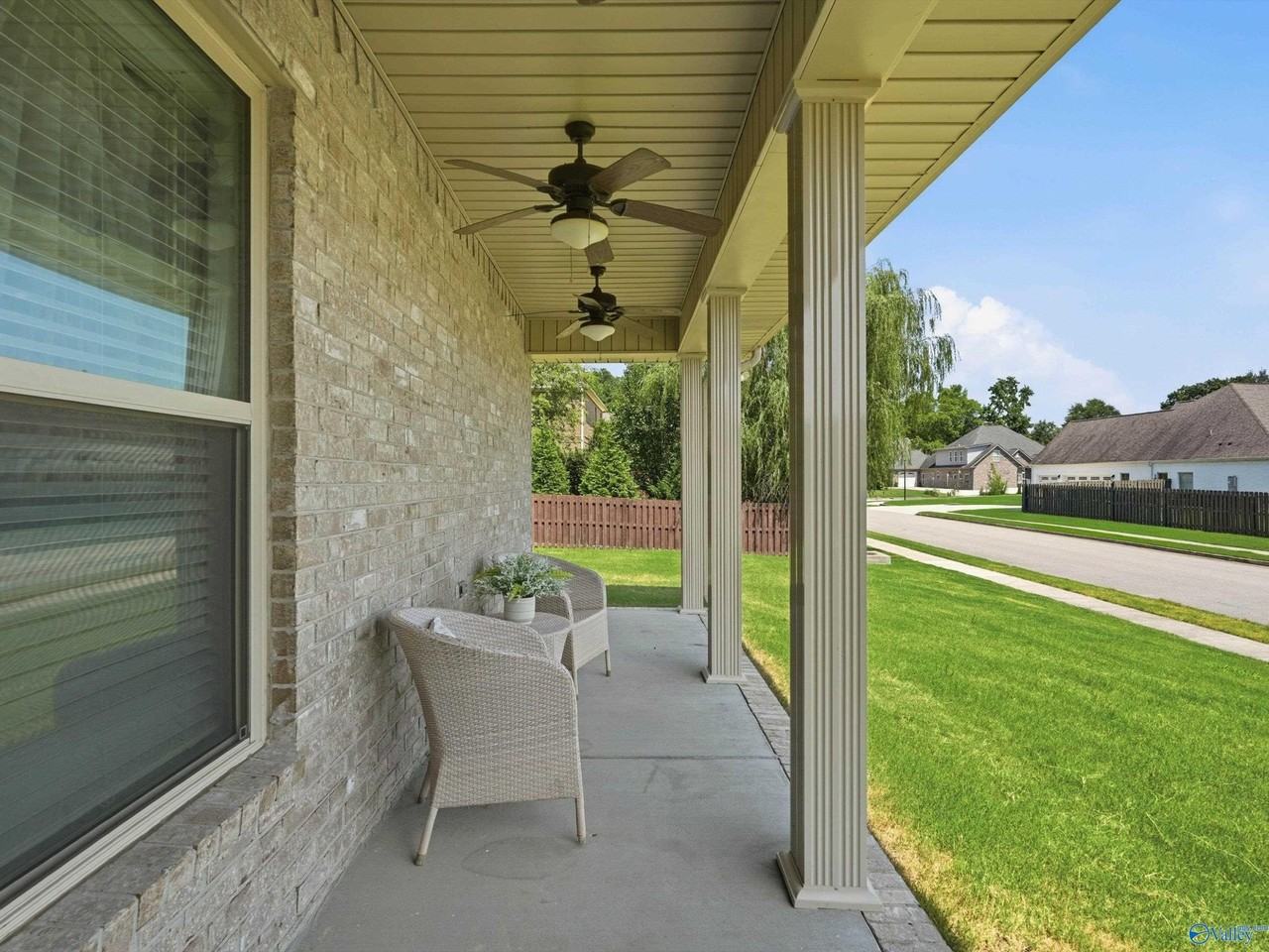 3029 Peevey Creek Ln - Photo 4 of 35