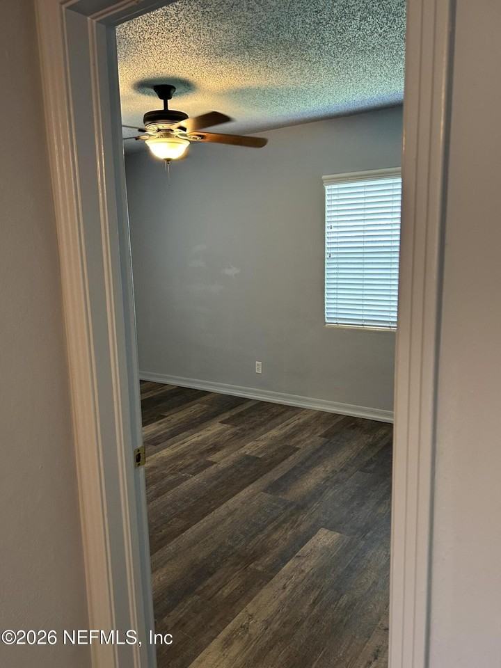 4323 Shirley Ave - Photo 7 of 11