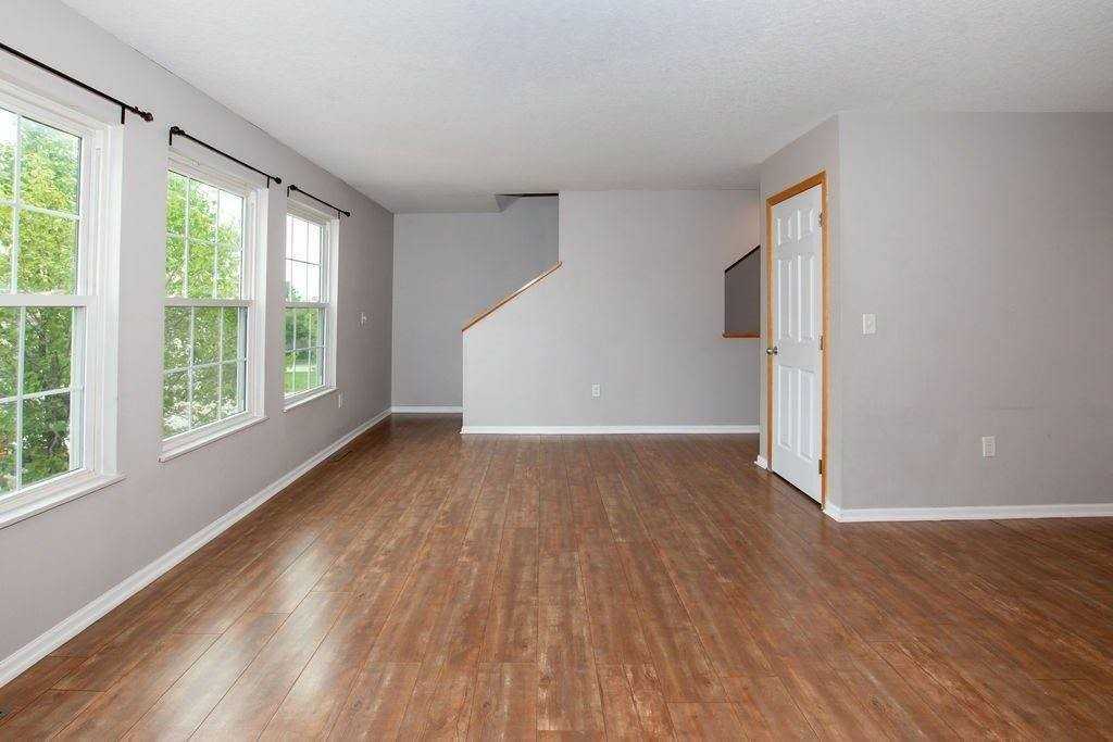 1062 10th Ave Nw - Photo 4 of 15