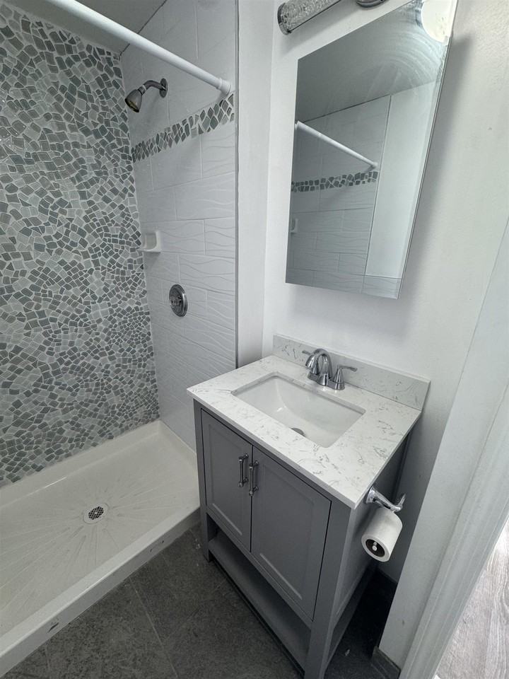 20 Chapel St #2 - Photo 6 of 7