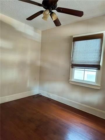 7615 Dominican St - Photo 4 of 22