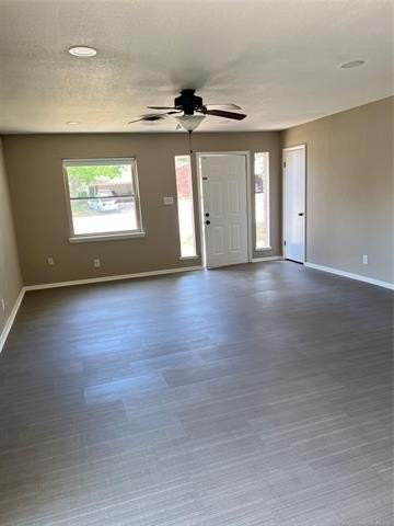 4725 S Fulton Ct - Photo 3 of 14