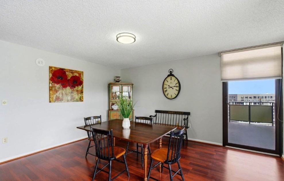 205 E Joppa Rd #1809B - Photo 2 of 13