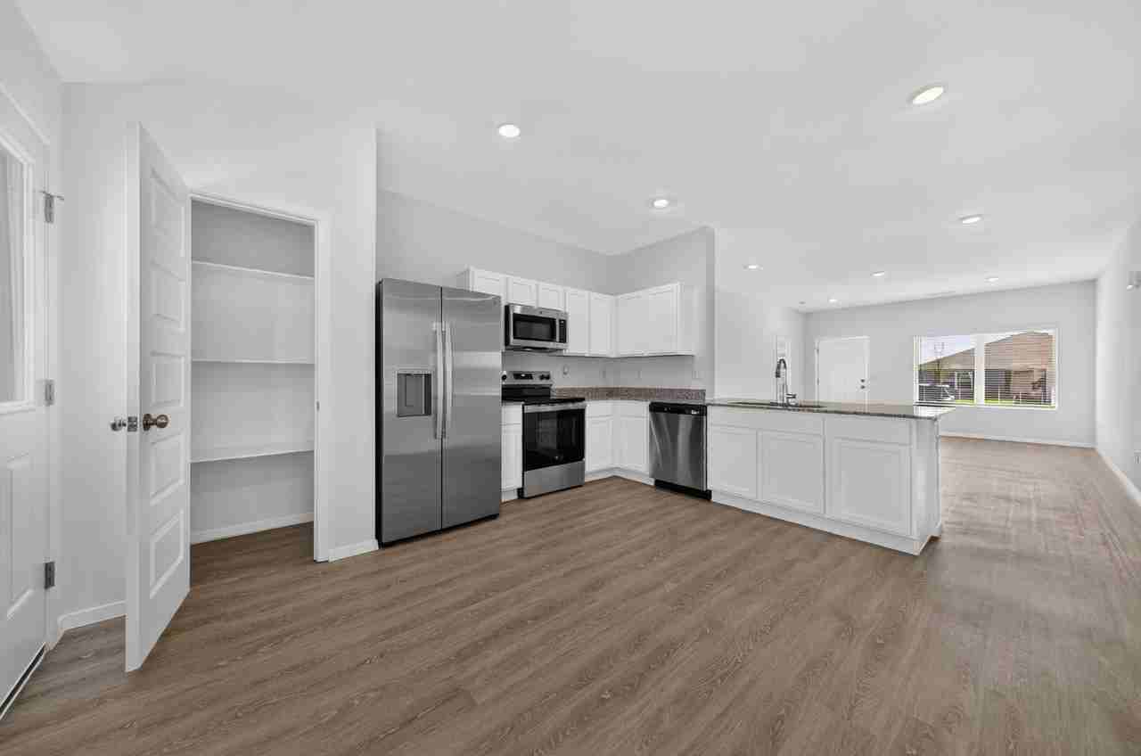 2709 Major St - Photo 7 of 22
