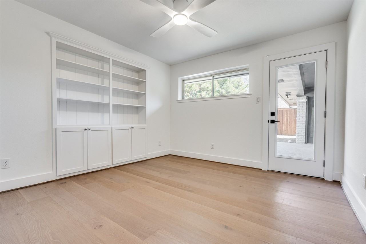 9035 Dunmore Dr - Photo 5 of 13